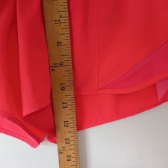 Lululemon Shorts Women's Pink Shorts Size 4 Hotty Hot Pink - Picture 6 of 11